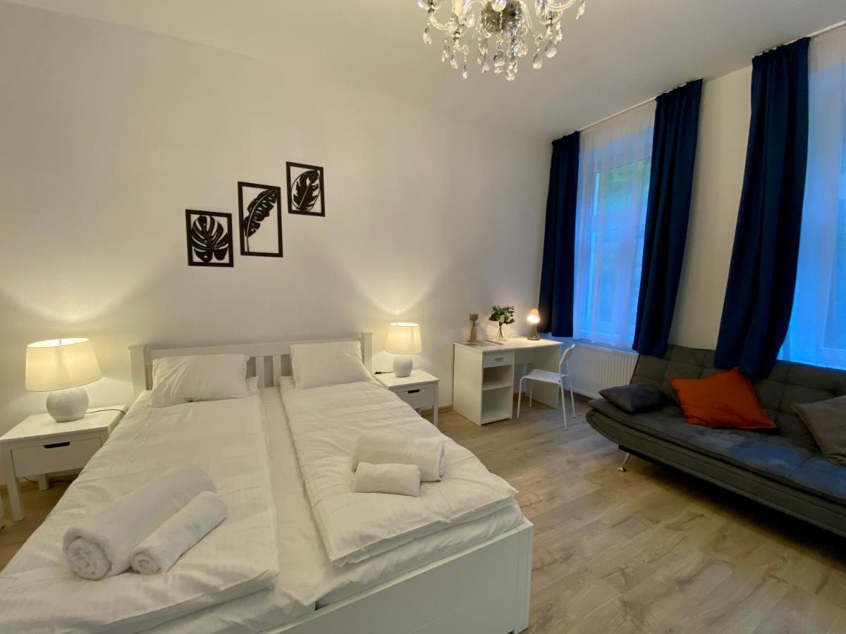 Top Class Apartments In Carlsbad Карловы Вары Экстерьер фото