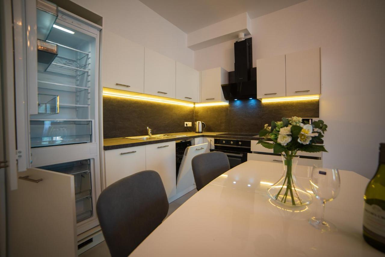 Top Class Apartments In Carlsbad Карловы Вары Экстерьер фото